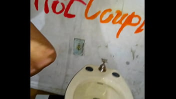 Preview 1 of Maturation Femail - Golden shower so fucking hot