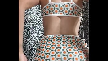 Preview 4 of L Xvideo - Doing her best to shake that ass