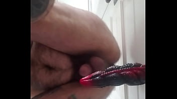 Preview 3 of Txxx Movi - Alien dildo felt good