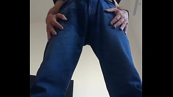Preview 1 of Japanese Office Cute Girl - Attempt peeing in Jeans
