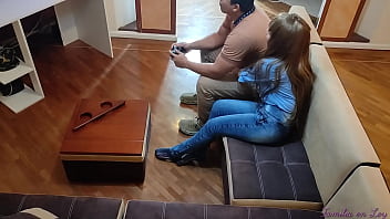 Preview 1 of Old Fat Hd Pussy - Aprovecho para Montarle Cacho a mi Novio Con Mi Cu&ntilde_ado Que me Folle de tras de mi Novio Cornudo NTR