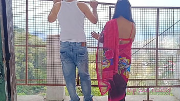 Preview 1 of Elisa Wow Girls - XXX Bengali hot bhabhi amazing outdoor sex in pink saree with smart thief! XXX Hindi web series sex Last Episode 2022