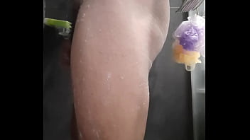Preview 2 of Arabia Anla - Cam&eacute_ra cach&eacute_e sous la douche de mon colocataire