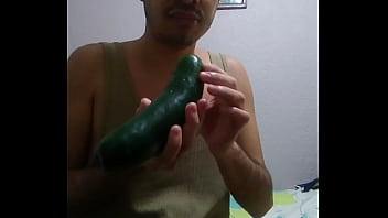 Preview 1 of Xxx Barzzse Com - Pepino Con Horchata