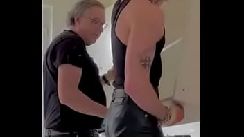 Preview 2 of Big Mom Machanc Boy Sex - Leather workman