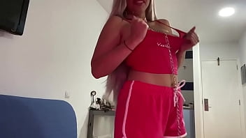 Preview 1 of Mallika Sherawat Xxx - Mira que caliente es mi mascota