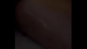 Preview 4 of Xnxx Dadi - Vợ xinh g&aacute_i bị nh&acirc_n vi&ecirc_n massage ngắm lồn