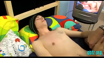 Preview 3 of Juliana Vieira - Twink gay gets a blow job job