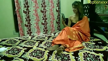 Preview 1 of Pussy Farting - Indian sexy girl was alone at home and she called her Boyfriend to came and fuck her!! Saree sex