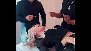 Preview 4 of Virgin Girl First Time Sex Movie - Cereal anyone? angielynxxx x SmaePapi