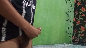 Preview 2 of Semalesex Com - Batendo uma e dando leite.
