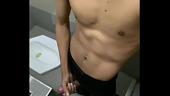 Preview 2 of Mom Voyeur Strip - เกย์ไทยชักว่าวในห้องน้ำปั๊ม