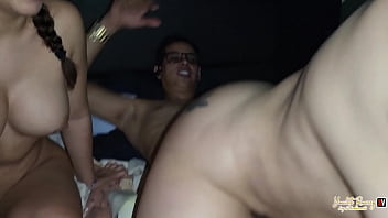Preview 2 of Fucke Morning - Me gusta deslechar a mi novio y compartirla con mis novias