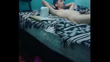 Preview 2 of Skul Teacher Xxxx - Masaje de Medi: Placer para un chico flaquito