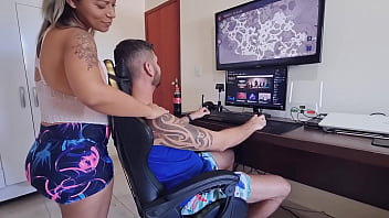 Preview 2 of Asia Girl Fuck - Mulher safada da porra,  n&atilde_o me deixa jogar em paz !