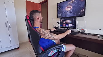 Preview 1 of Asia Girl Fuck - Mulher safada da porra,  n&atilde_o me deixa jogar em paz !