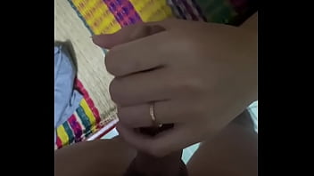 Preview 4 of Pornpros Films - E vợ massage cặc thực sự đi&ecirc_u luyện