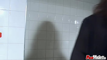 Preview 1 of Bokep Ibu Hamil Crot Dalam - Gorgeous babe gets anally fucked