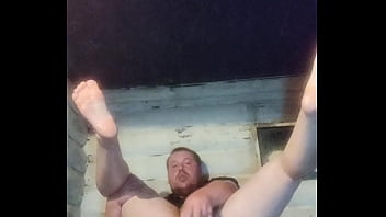Preview 3 of Hot Sex Bedio - Русский мент любил бухать прямо на рабочем месте.Поэтому в наказание его трахнули в задницу бутылкой водки))