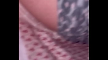 Preview 1 of Dolce Porno - Bajo las s&aacute_banas hermoso culito