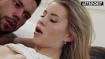 Preview 3 of Car Parxnxx - Horny Girl Lucky Bee Takes Off Her Clothes And Warms Up For Romantic Sex - WHITEBOXXX