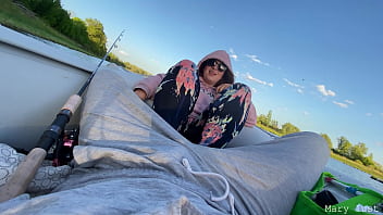 Preview 1 of Vetar Xxx Video Com You Twob - Quick handjob on the boat