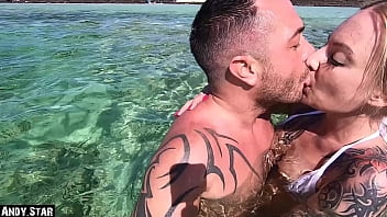 Preview 2 of 10yers Boy Sxs Whit Grils - P&Auml_RCHEN FICKT IM WASSER