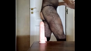Preview 1 of G Queen Solo Shaved Uncensored - Acariciando mi dildo