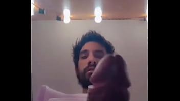Preview 3 of Imamw W - Quem eu vou ver no TheMans Club nesse pr&oacute_ximo s&aacute_bado da um RT! #dotado #bdayporn15 #Gaypauzudo #gaysph #PINTOSAWARD