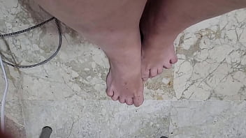 Preview 1 of Hota Sax Hd Love - Coolmarina. Crush fetish con latas aplastamiento con los pies