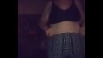 Preview 2 of Chut M Billd - reba loves her music