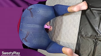 Preview 1 of Alana Evans Sleep - Big ass in jeans pissing with vibrator