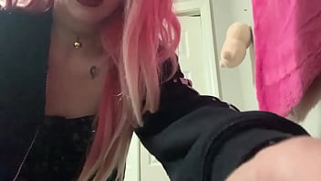 Preview 1 of Star China - Strip tease