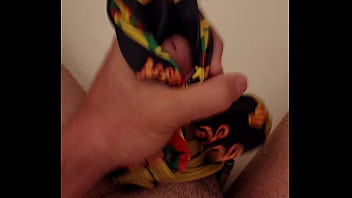 Preview 4 of Beeg Gloryhole Italian Korean - Tiny bikini found at the beach gets worked and cummed