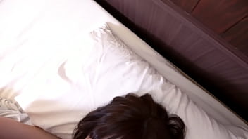 Preview 4 of Mfm Teen - 【清楚系の彼女がゴム無し他人棒で完堕ちNTR性交】ショウの彼女(りな)と生ハメNTRセックスしちゃったけど罪悪感ゼロ快楽マックス！清楚な彼女がイキまくる！！【しろうとハメ撮り＃りな＃25＃介護士】