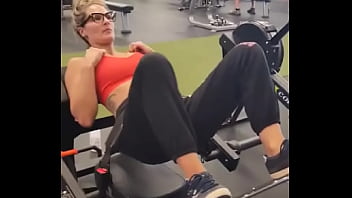 Preview 2 of Xxxn Korea Hd - No days off gym and shoot tonight