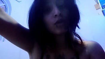 Preview 4 of Love Porno Video Xxx - latina moviendo su culo
