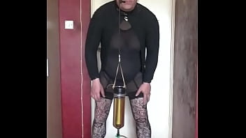 Preview 2 of Annesini Zorala Sikiyor - bisexual crossdresser wants you to use him as your toilet as he takes his own piss shower and likes it