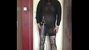 Preview 1 of Annesini Zorala Sikiyor - bisexual crossdresser wants you to use him as your toilet as he takes his own piss shower and likes it