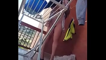 Preview 4 of Narrow Sex - Moglie nuda sul balcone
