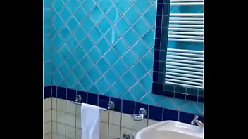 Preview 1 of Indian Girl Vk - Pissing in the hotel shower