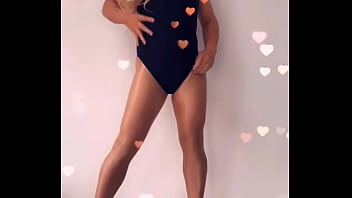 Preview 4 of Momo Yurino Bjk - Sexy crossdresser red heels