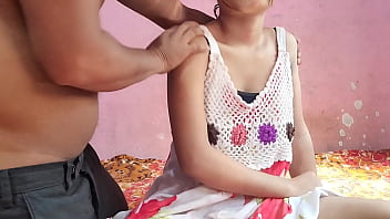 Preview 2 of Diehard Sex Full Hd - छोटा कपड़ा पहनकर लड़की ने अपने घर पर बाजू वाले अंकल को बुलाया चोदने के लिए