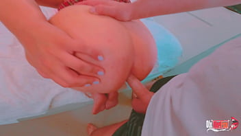 Preview 4 of Drug Debt Rape Anal - &iexcl_Mi hermanastra quiere follar en lugar de clases universitarias! &iexcl_Pero ella es virgen y da solo por el culo! Llenando su culo con semen