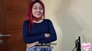 Preview 1 of Cute Hot Teen Creampie Fuck - Ver Netflix y relajarte con tu mejor amiga esta bien pero follarlle el co&ntilde_o es mejor