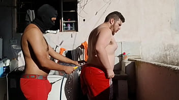 Preview 1 of Soffie Reyes Fuck - Tomei Banho de Mangueira na Laje Com Meu Amigo e Ele Me Comeu Ali Mesmo (COMPLETO) NO XV RED E SHEER)