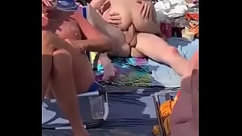 Preview 2 of Bokep Jepang Kualitas Hd - More Beach fun