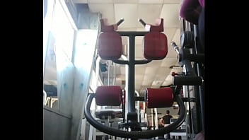 Preview 4 of Mommi And Girl - Gordita con un culazo en el gym