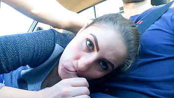 Preview 4 of Arayah Webcam - Deu carona  pra AMIGA CASADA e ganhou um BOQUETE depois do trabalho