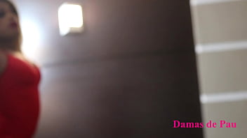Preview 1 of Catron Xxx Poran - Descobri que meu padrasto adora travesti e ele me fodeu igual uma cadela